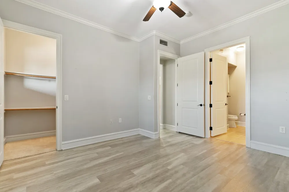 301 Watermere Drive #212 Southlake, TX 76092