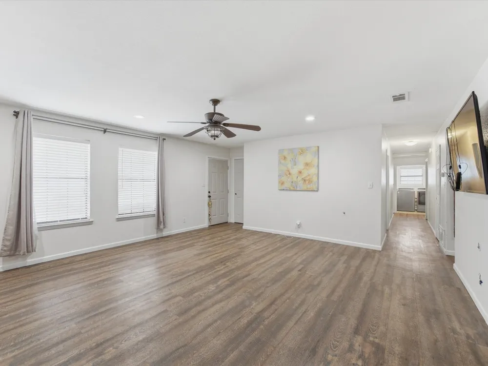 308 Oakwood Street Chico, TX 76431