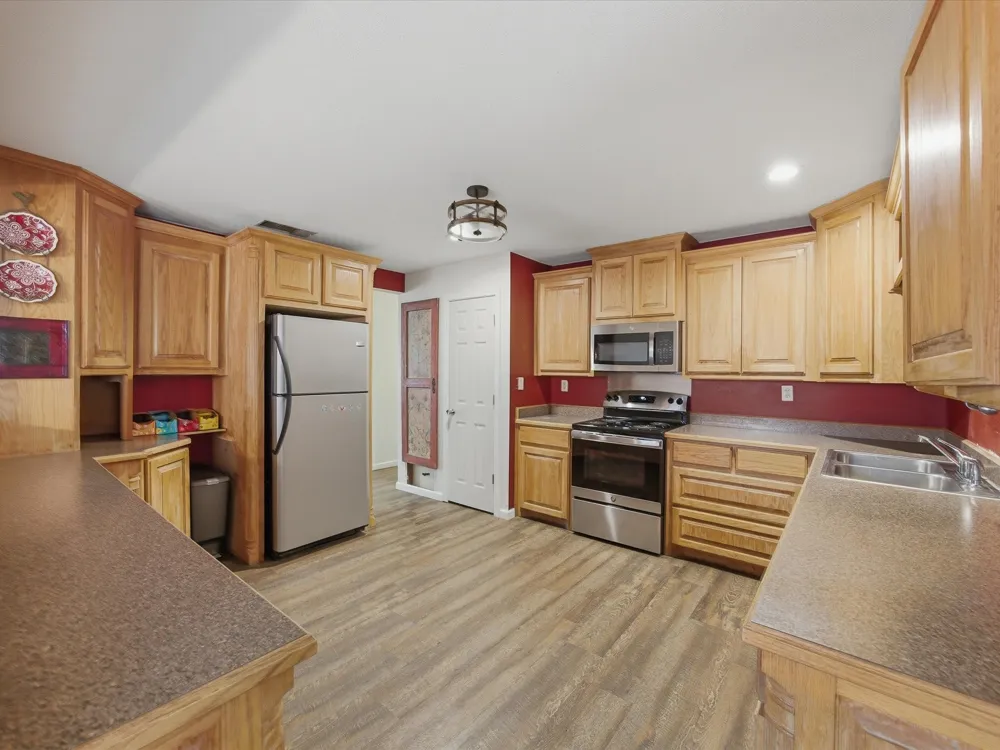 308 Oakwood Street Chico, TX 76431