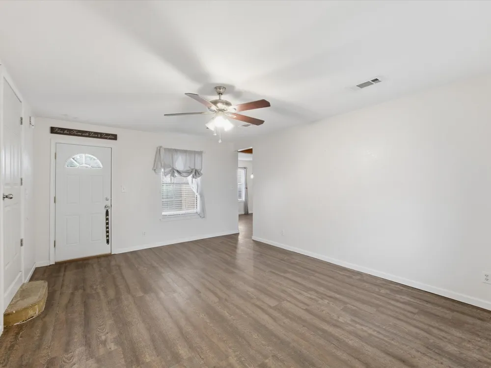 308 Oakwood Street Chico, TX 76431