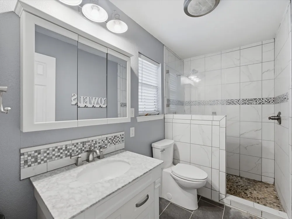 308 Oakwood Street Chico, TX 76431