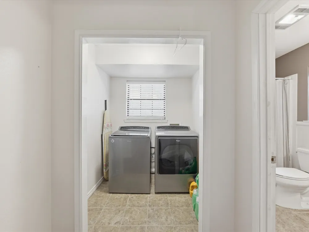 308 Oakwood Street Chico, TX 76431