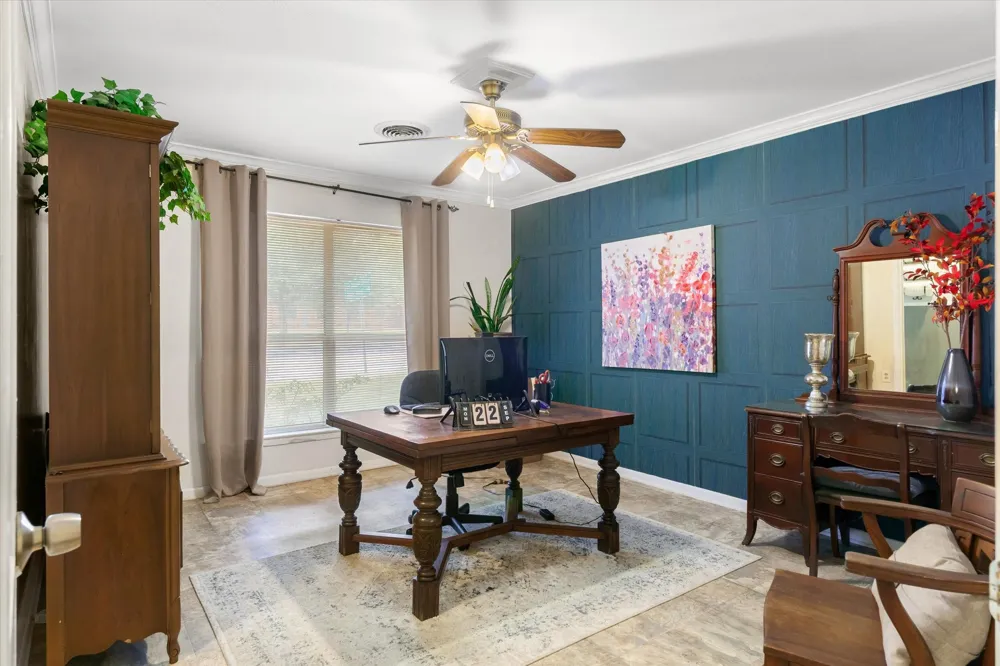 202 S Houston Street Edgewood, TX 75117