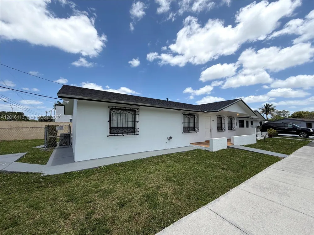 7993 SW 9th Ter Miami, FL 33144