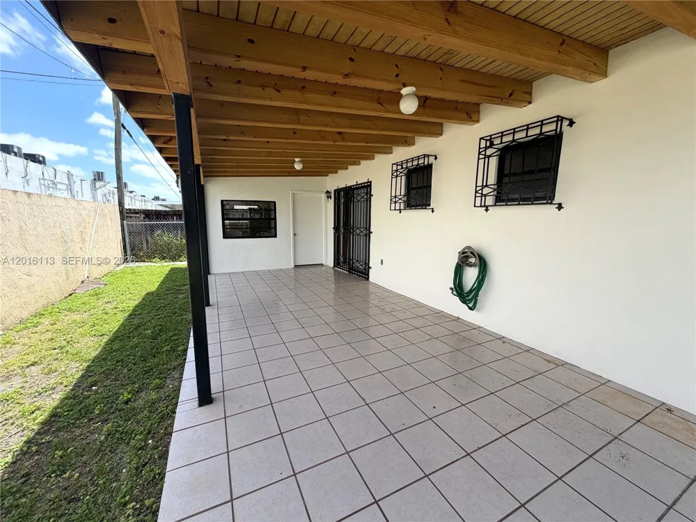 7993 SW 9th Ter Miami, FL 33144