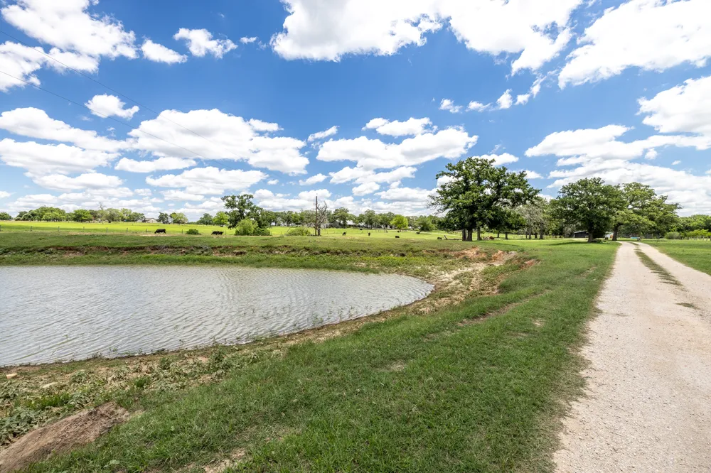 6589 State Highway 304 Harwood, TX 78632