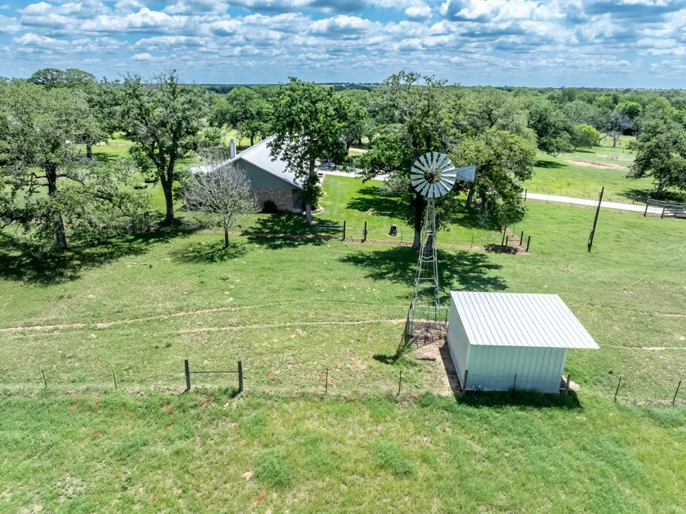6589 State Highway 304 Harwood, TX 78632