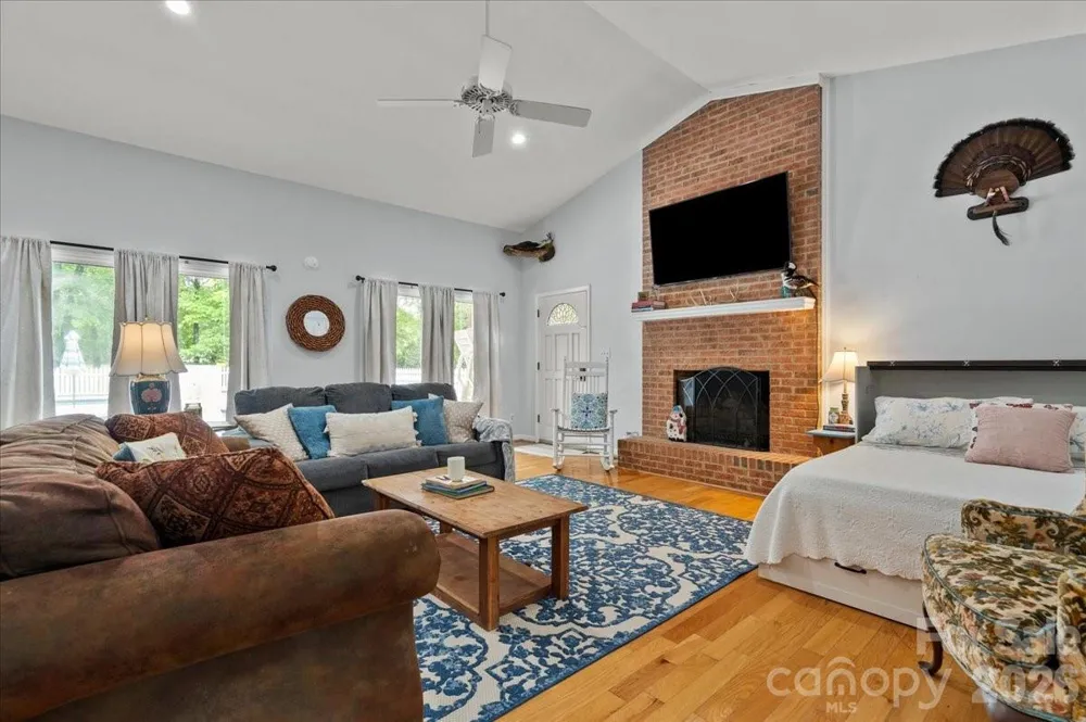209 Fairway Road Cheraw, SC 29520