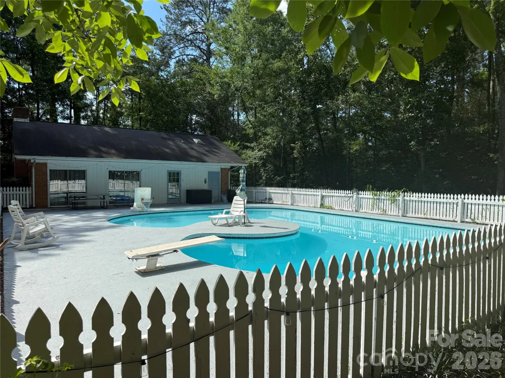 209 Fairway Road Cheraw, SC 29520