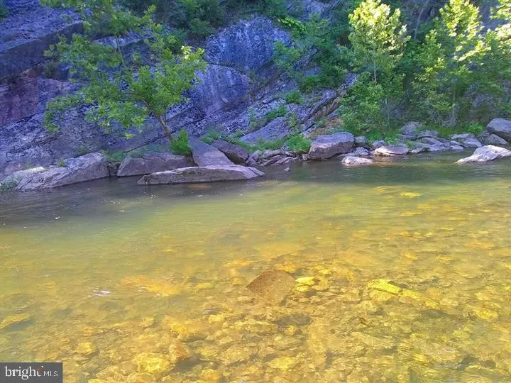 107 TROUT LANE Cabins, WV 26855