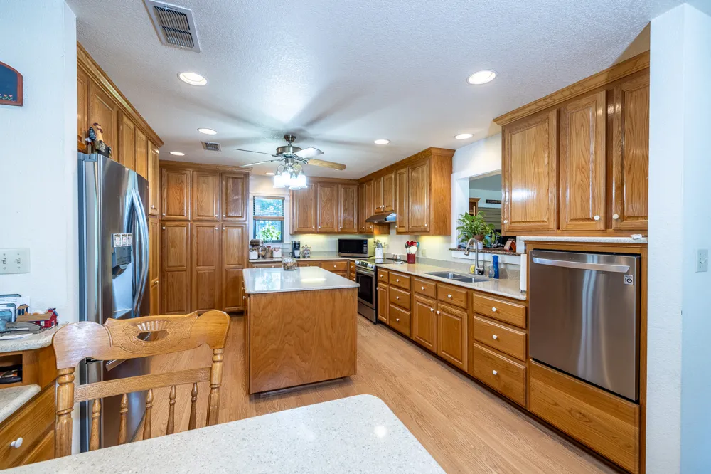 6589 State Highway 304 Harwood, TX 78632