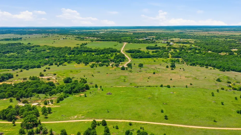 2050 Mustang Ridge Perrin, TX 76486