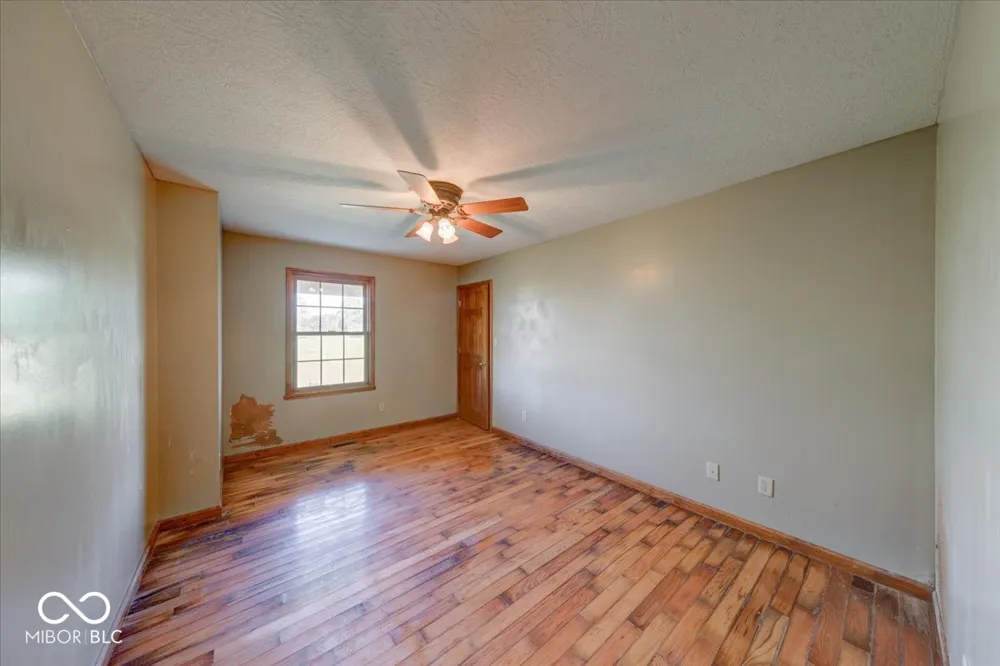 813 S 400 W Bargersville, IN 46106