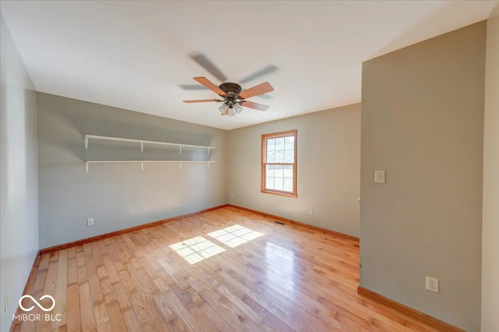 813 S 400 W Bargersville, IN 46106