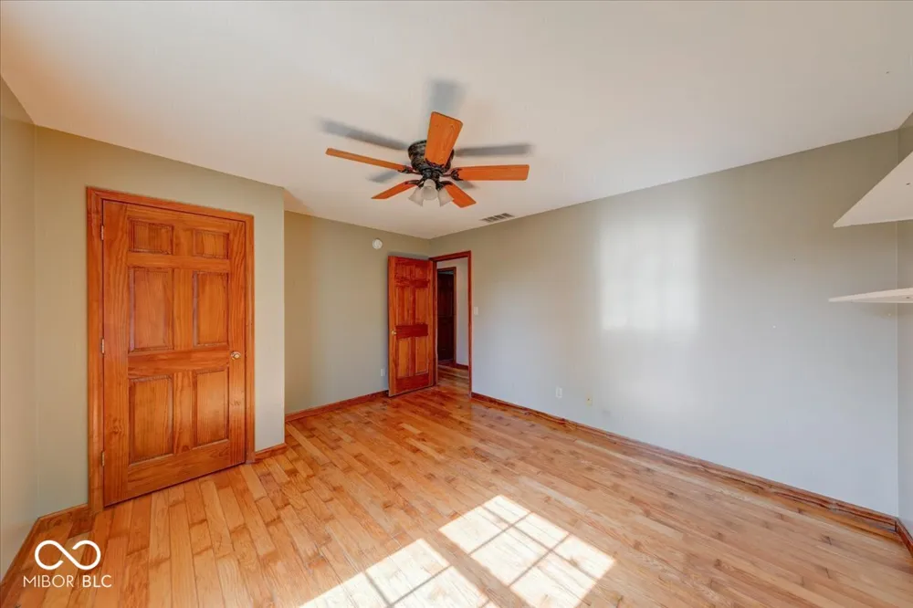 813 S 400 W Bargersville, IN 46106
