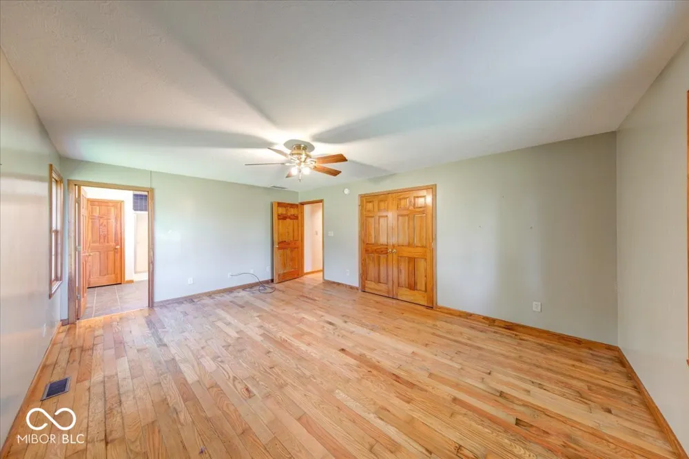 813 S 400 W Bargersville, IN 46106