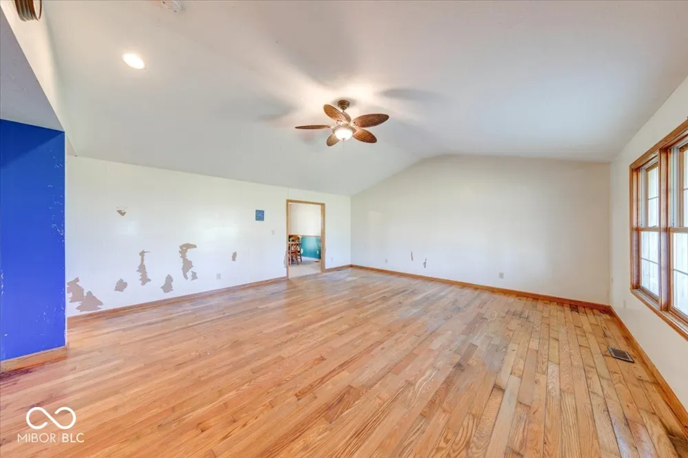 813 S 400 W Bargersville, IN 46106