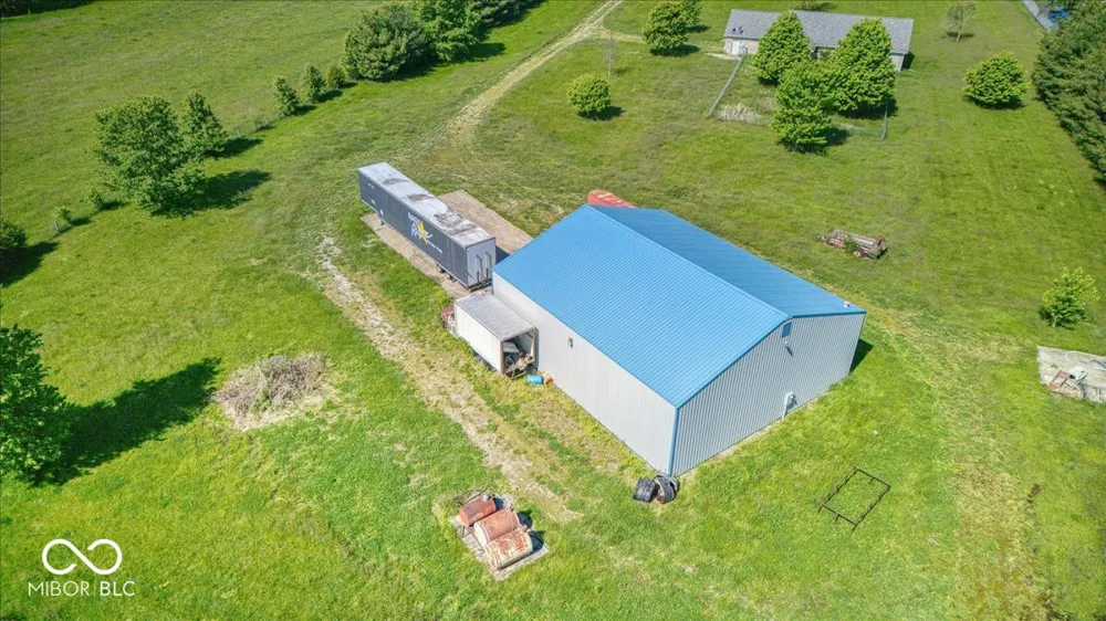813 S 400 W Bargersville, IN 46106
