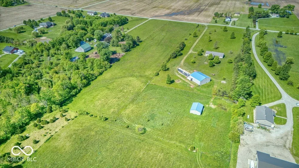 813 S 400 W Bargersville, IN 46106