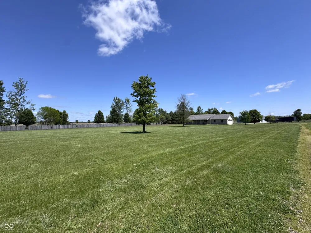 813 S 400 W Bargersville, IN 46106