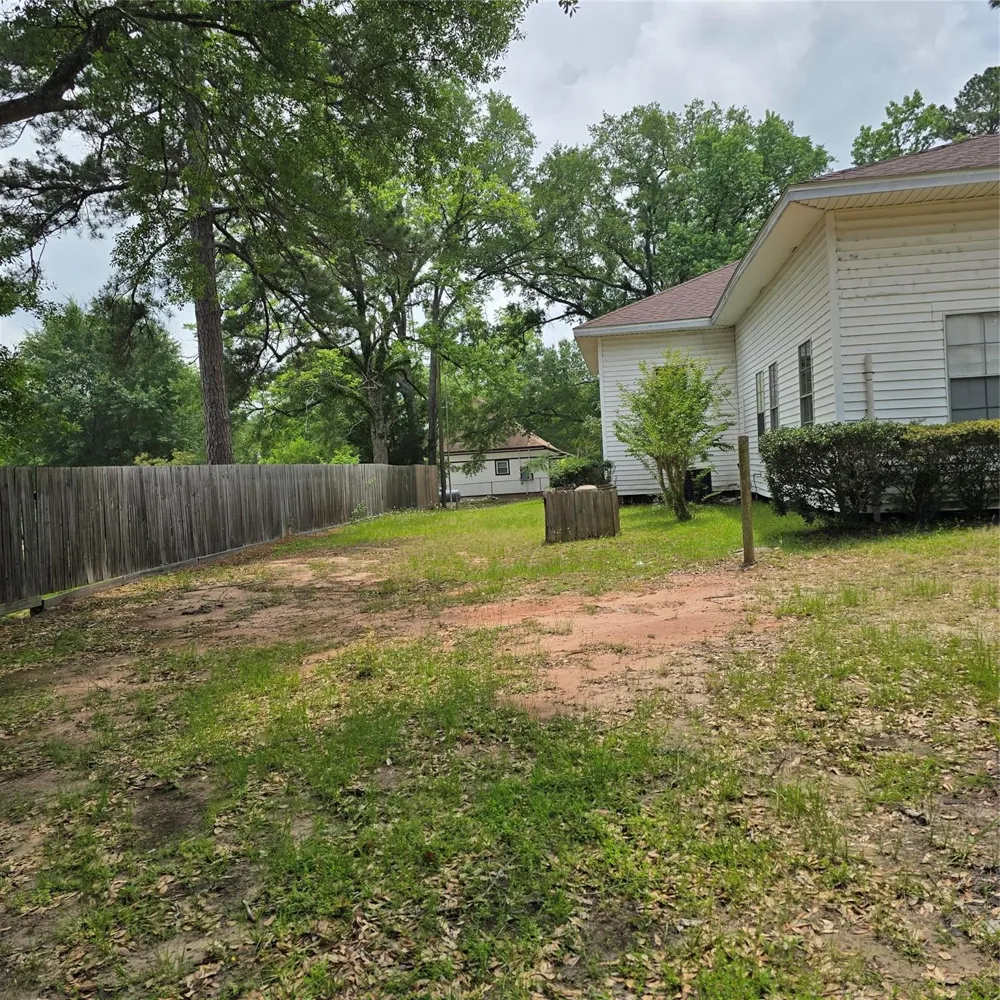 142 Rowe Ln Moscow, TX 75960