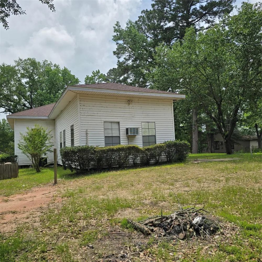 142 Rowe Ln Moscow, TX 75960