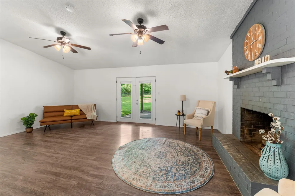 524 Park Lane Mount Vernon, TX 75457