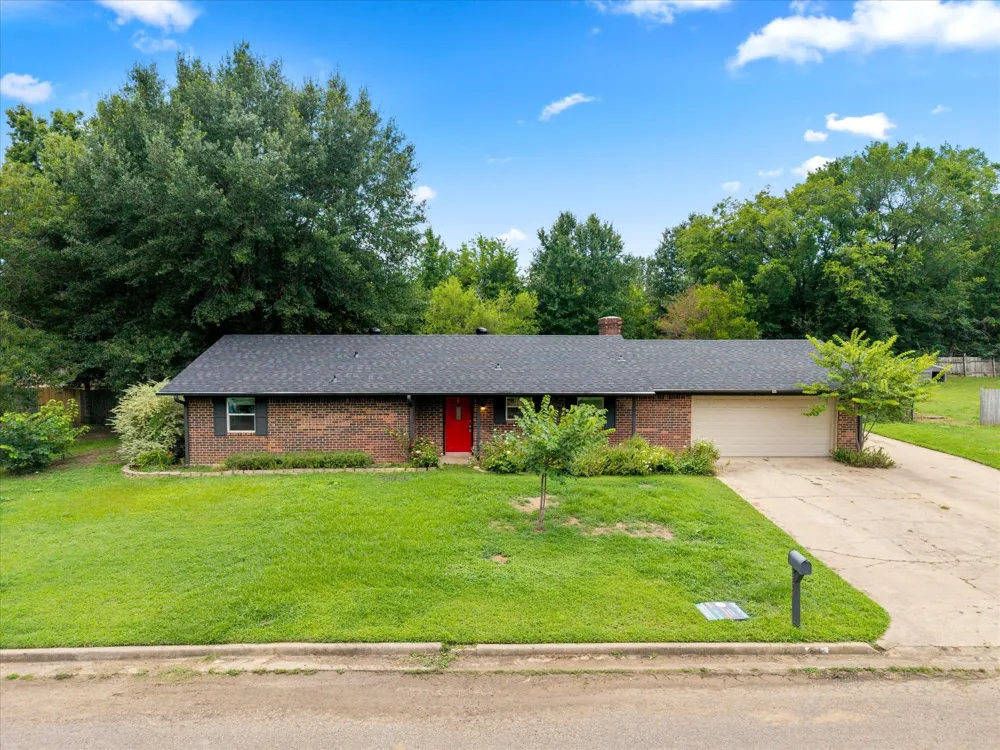 524 Park Lane Mount Vernon, TX 75457