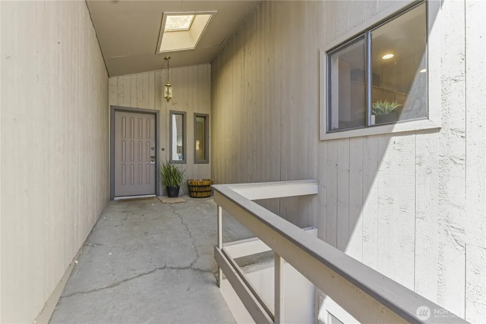 225 19th Street NE #20 East Wenatchee, WA 98802