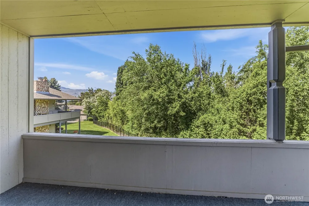225 19th Street NE #20 East Wenatchee, WA 98802
