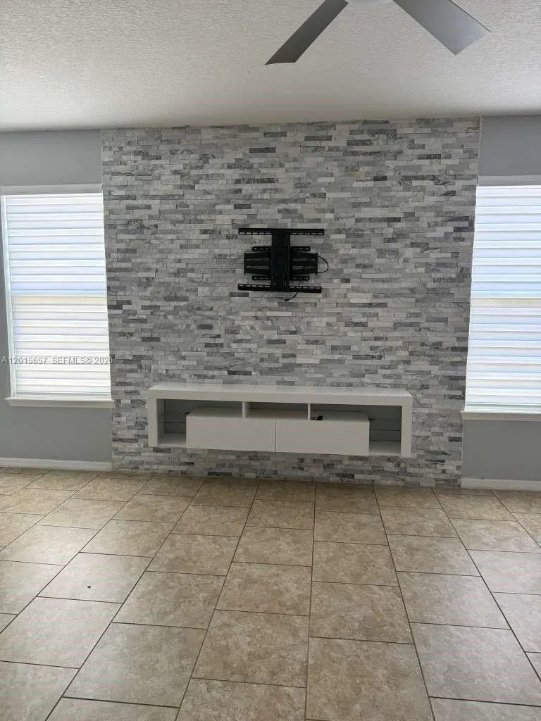 173 Tracy Circle Winter Haven, FL 33884