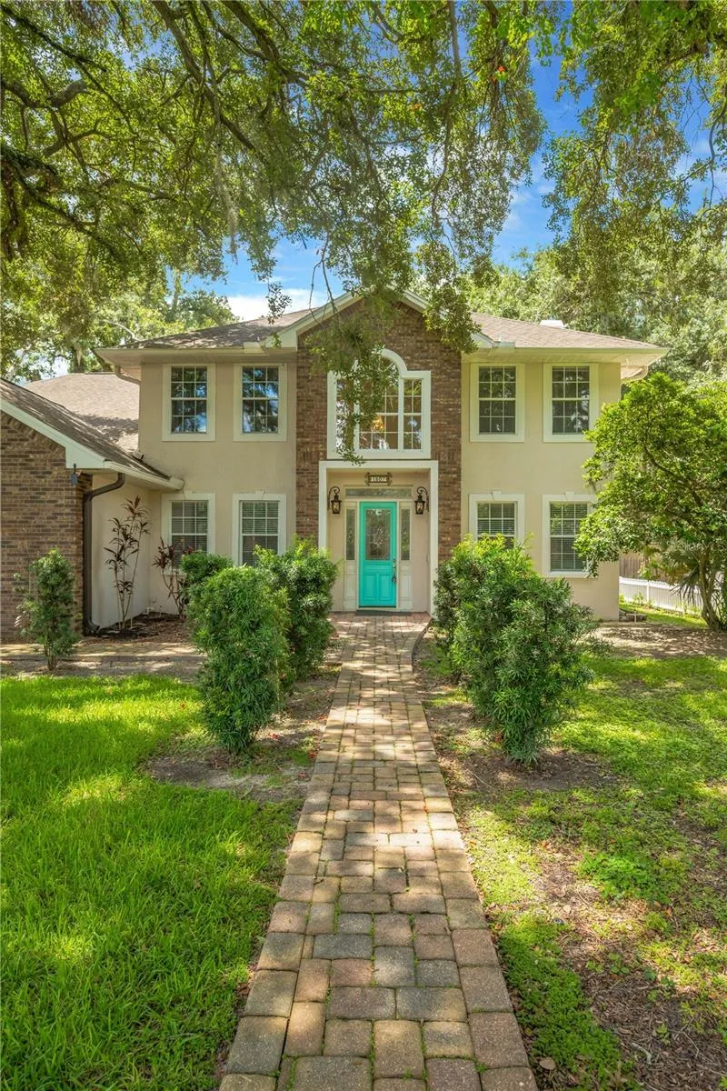 1507 W WINDHORST ROAD Brandon, FL 33510