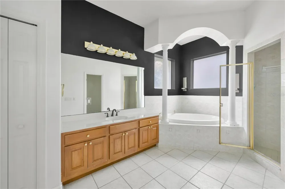 1507 W WINDHORST ROAD Brandon, FL 33510