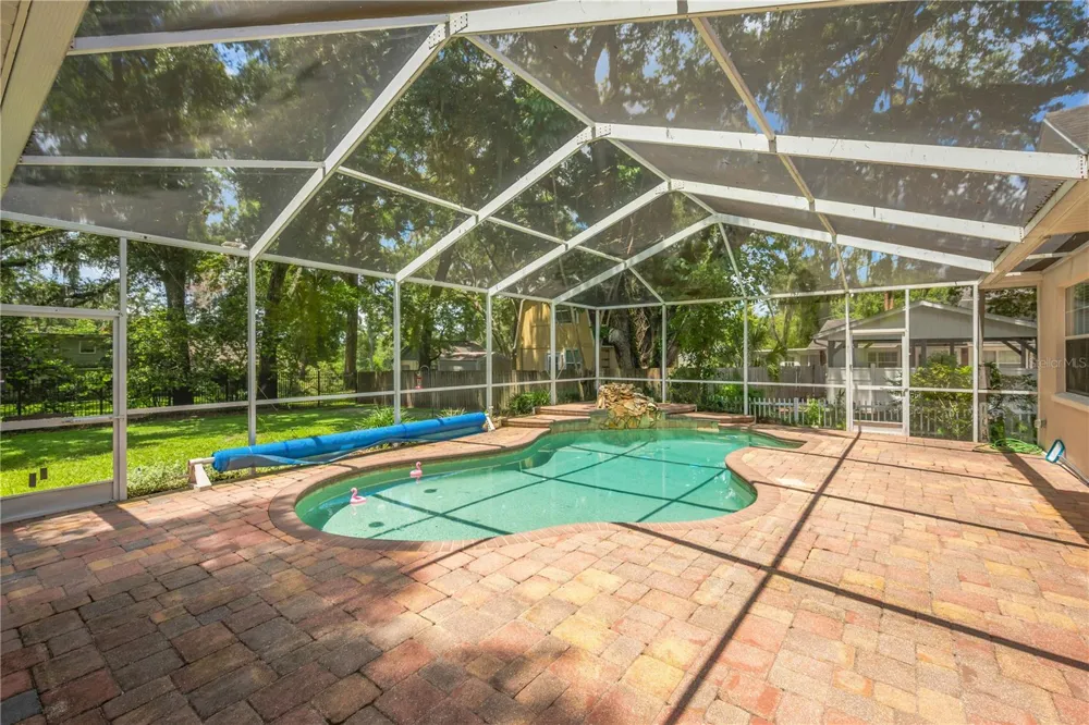 1507 W WINDHORST ROAD Brandon, FL 33510