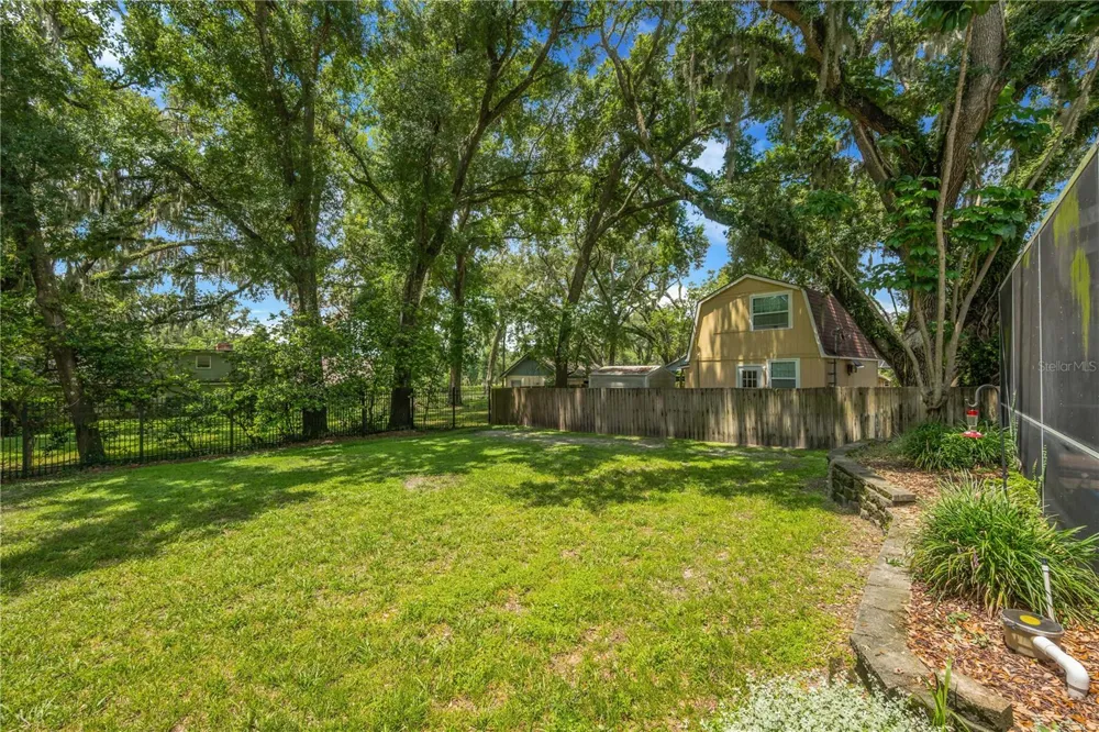 1507 W WINDHORST ROAD Brandon, FL 33510