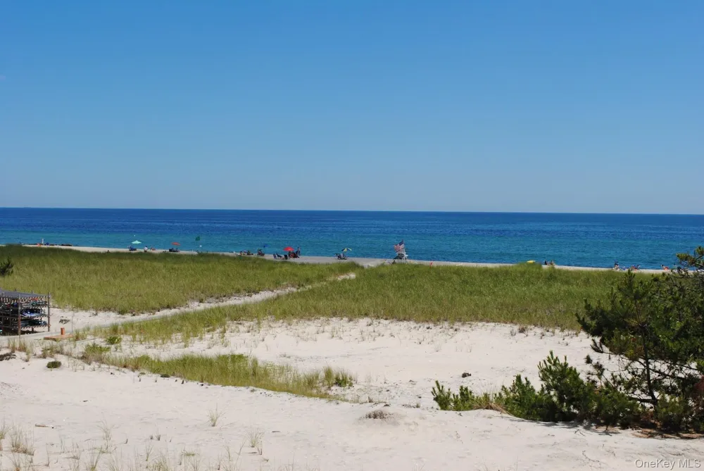 260 Dune Road #89 Westhampton Beach, NY 11978