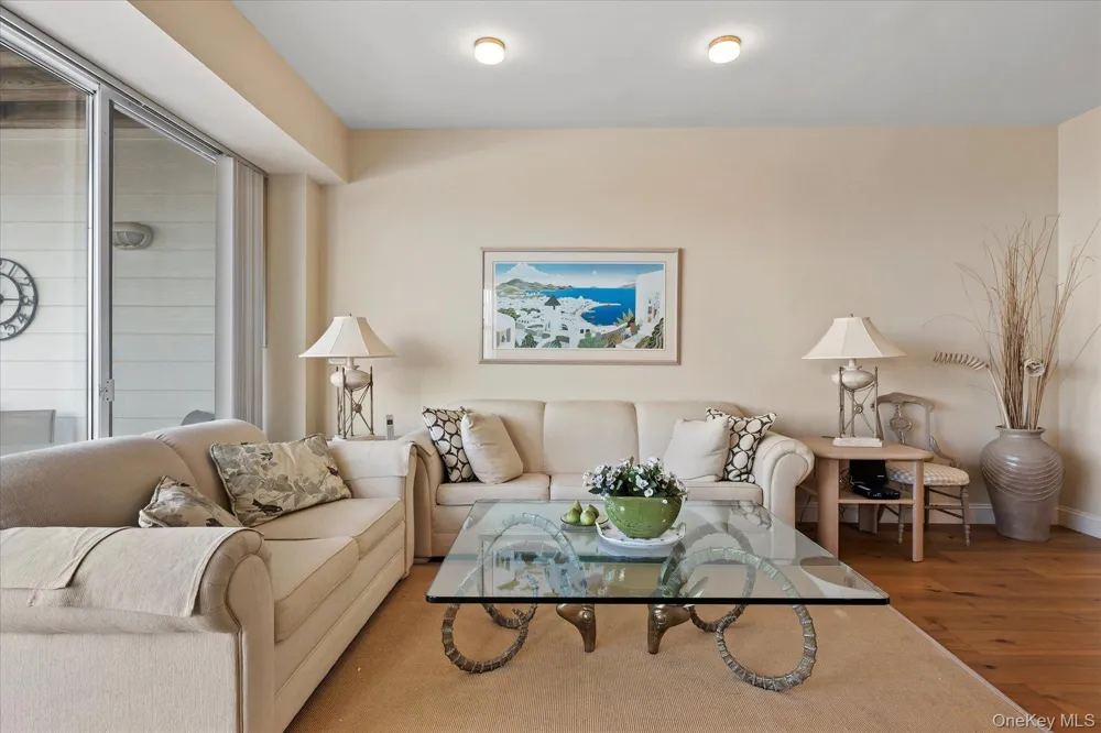 260 Dune Road #89 Westhampton Beach, NY 11978