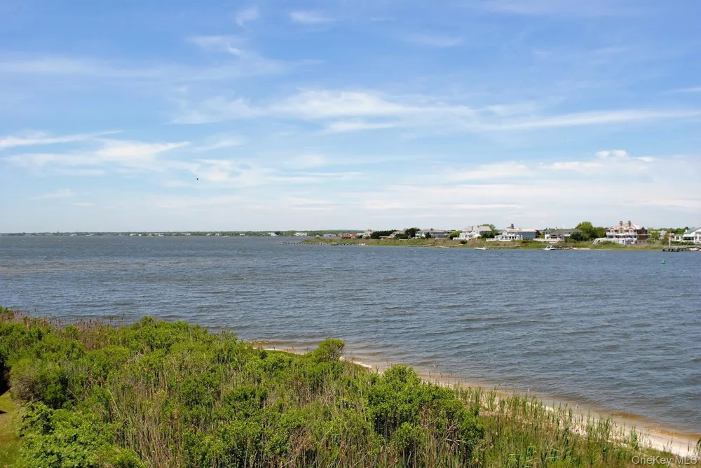 260 Dune Road #89 Westhampton Beach, NY 11978