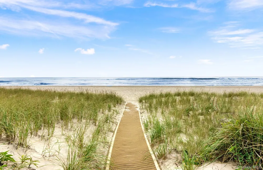 260 Dune Road #89 Westhampton Beach, NY 11978