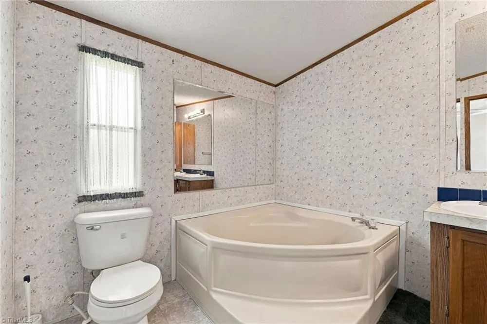 4790 Waynick Meadow Road Asheboro, NC 27205