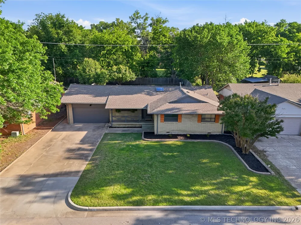 6781 E 26th Place