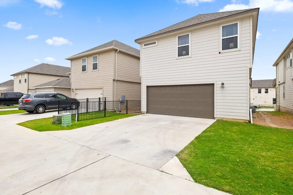 324 Delaware Mountains Terrace Dripping Springs, TX 78620