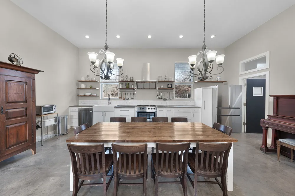 2640 County Road 1030 NW Mount Vernon, TX 75457