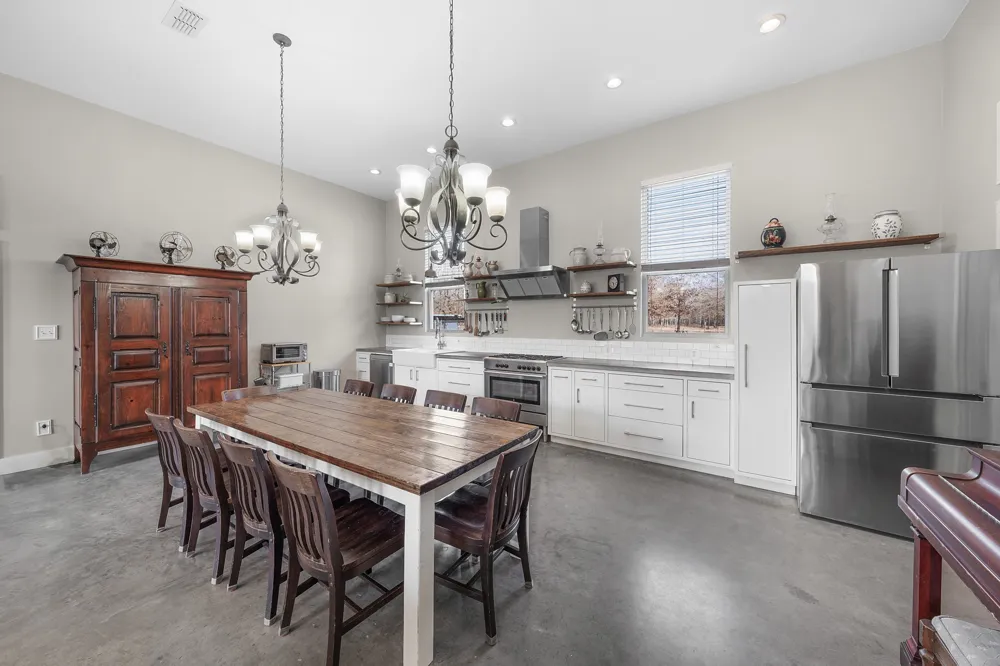 2640 County Road 1030 NW Mount Vernon, TX 75457