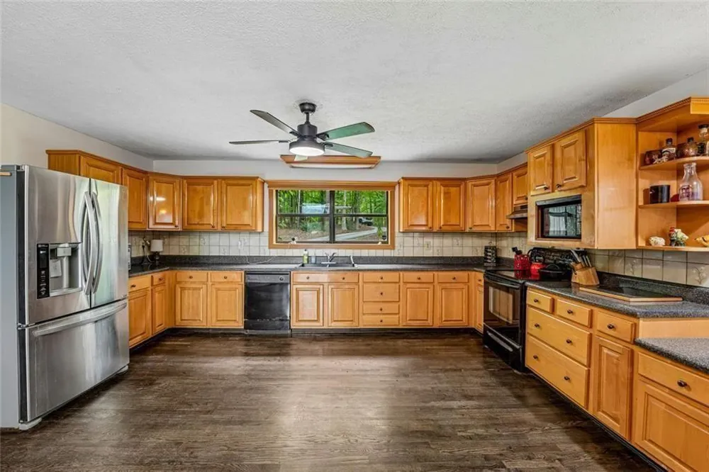 8137 Jenkins Road Winston, GA 30187