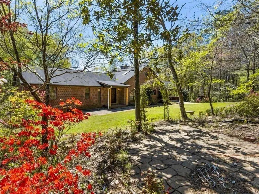 8137 Jenkins Road Winston, GA 30187