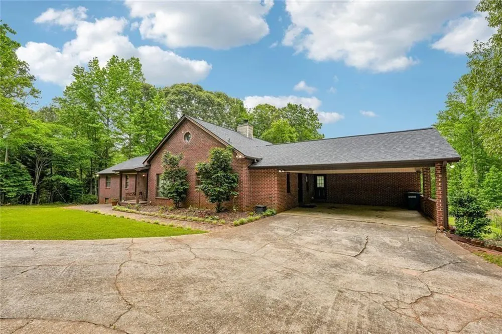 8137 Jenkins Road Winston, GA 30187