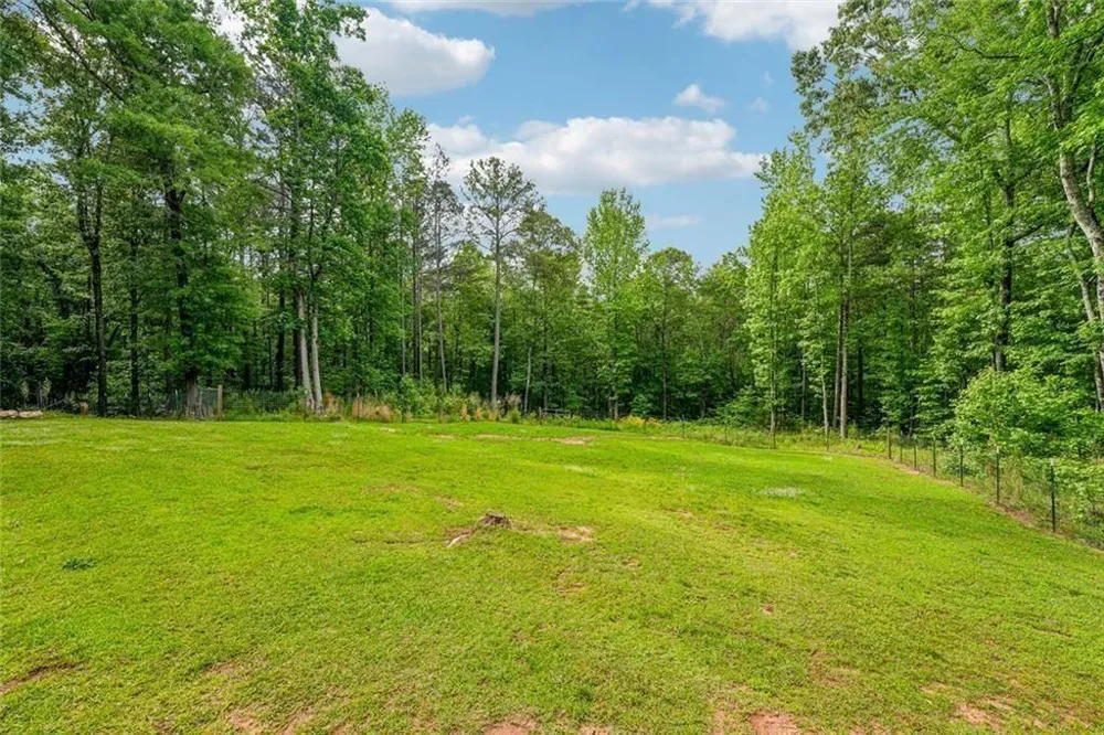 8137 Jenkins Road Winston, GA 30187