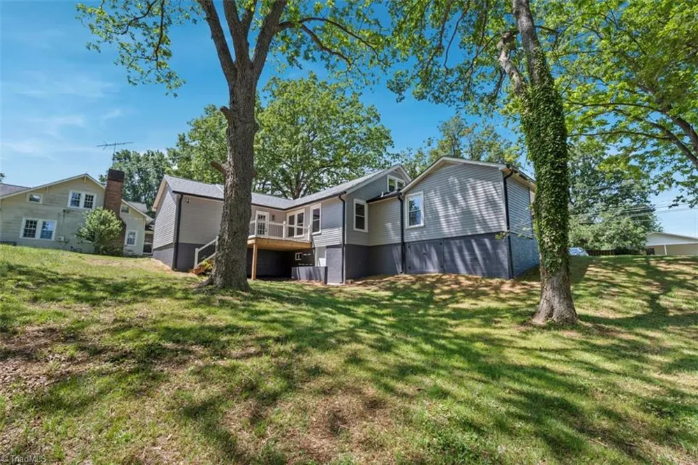 632 Stokesburg Road Walnut Cove, NC 27052