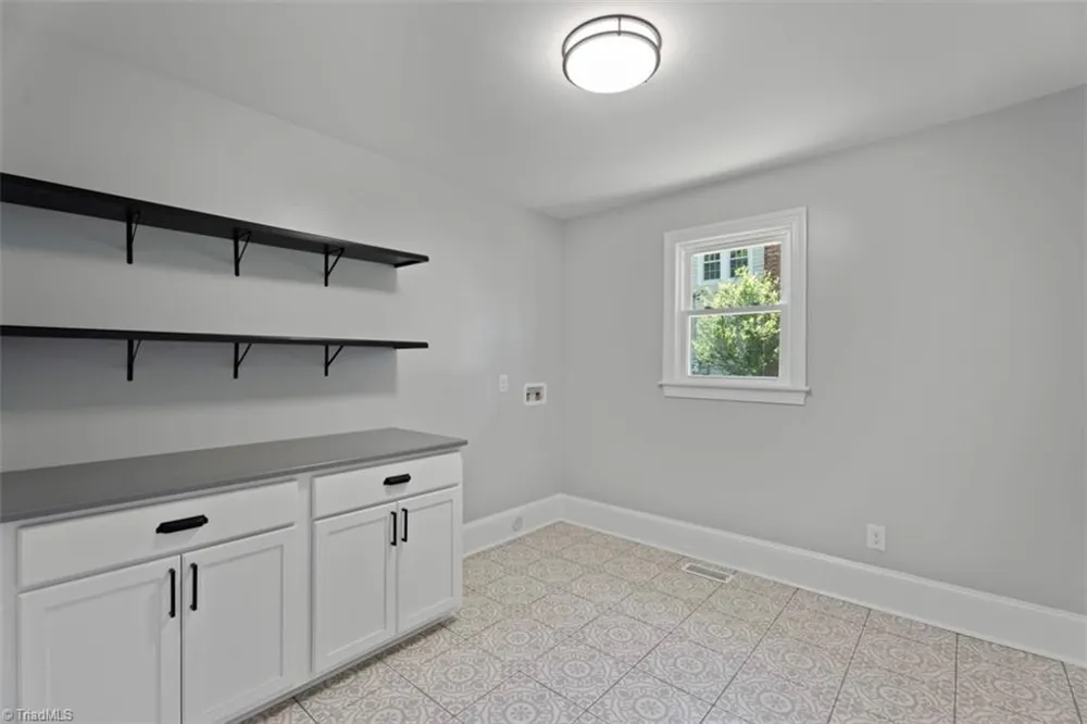 632 Stokesburg Road Walnut Cove, NC 27052